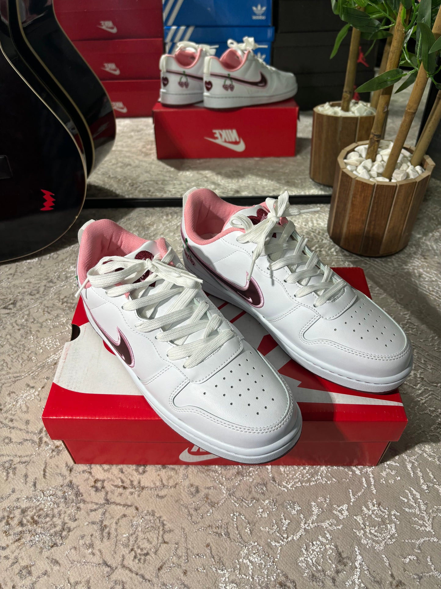 Nike Court Vision Low / Cherry