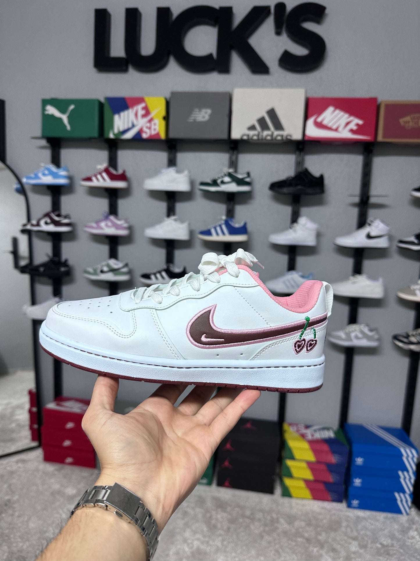 Nike Court Vision Low / Cherry