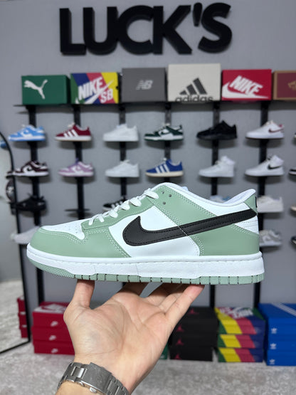 Nike Dunk Low “Green”