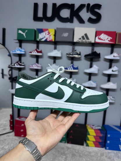 Nike Dunk Low “Team Green”